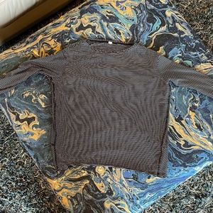 Lululemon long sleeve shirt